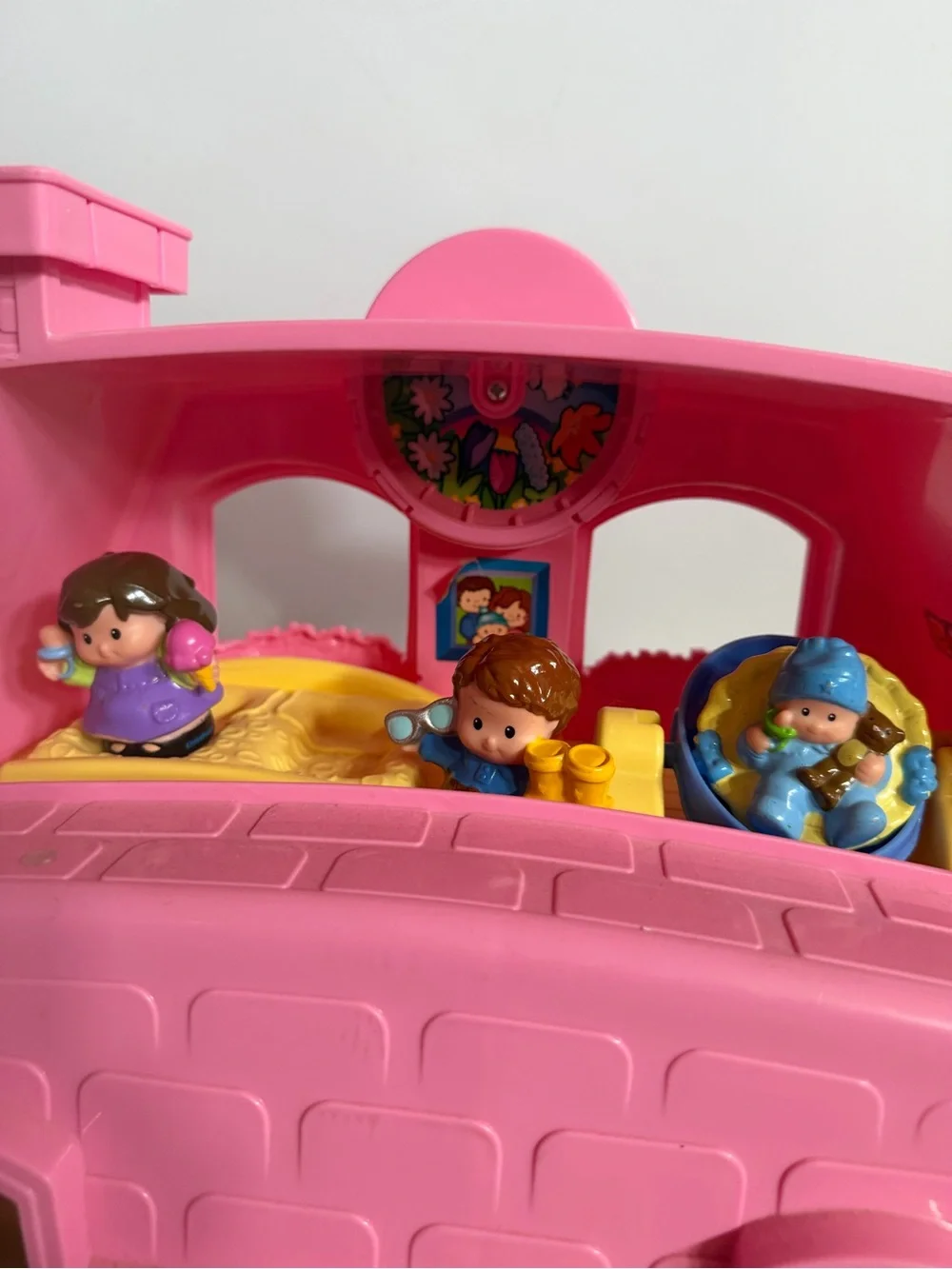 Fisher-Price Little People Happy Sounds Home Dollhouse